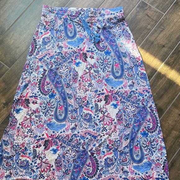 Tommy Bahama Dresses & Skirts - Tommy Bahama Blue and Pink Paisley Maxi Skirt